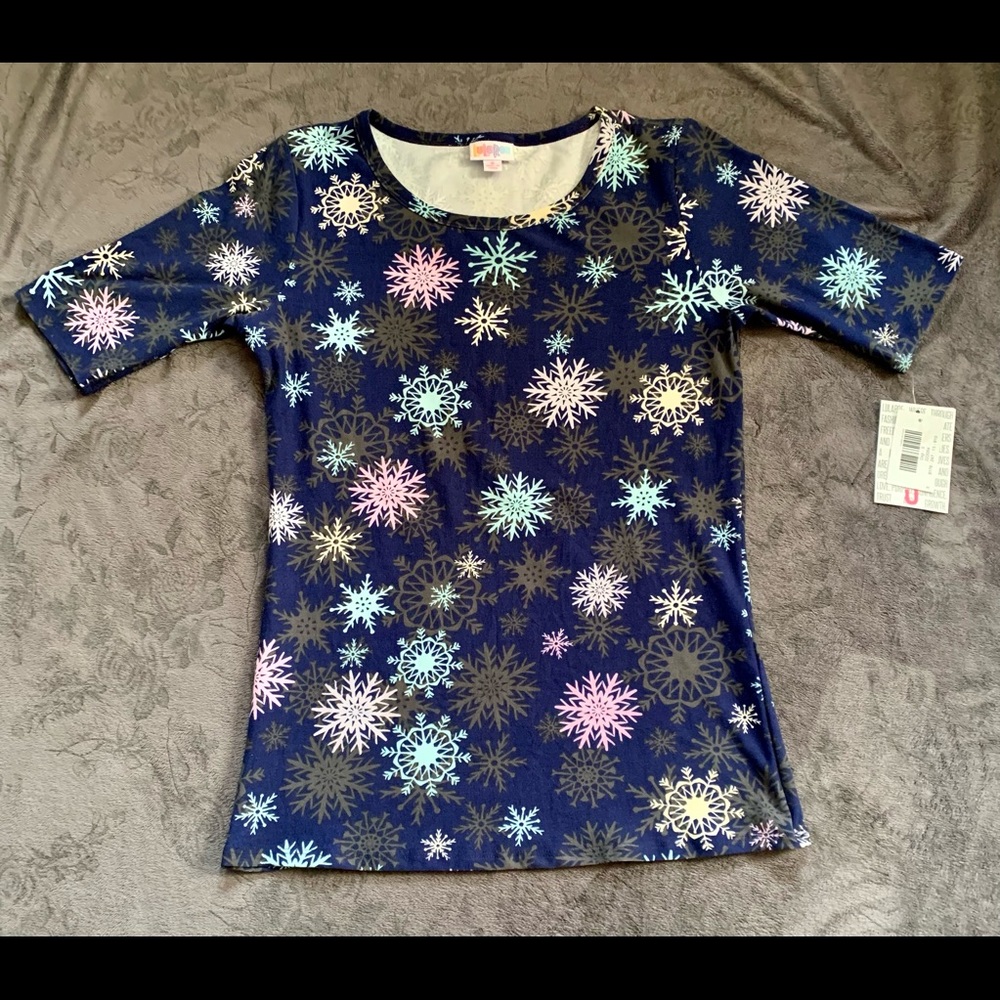 LuLaRoe Leggings Material Snowflake Gigi Top